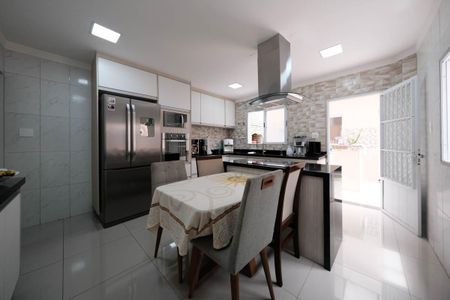 Casa para alugar com 150m², 3 quartos e 2 vagasCozinha