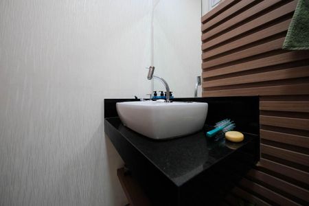 Casa para alugar com 150m², 3 quartos e 2 vagasBanheiro 2