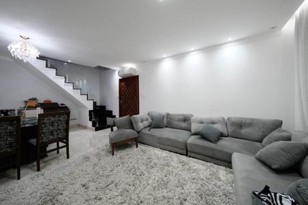 Sala de casa para alugar com 3 quartos, 150m² em  Eng. Goulart, São Paulo