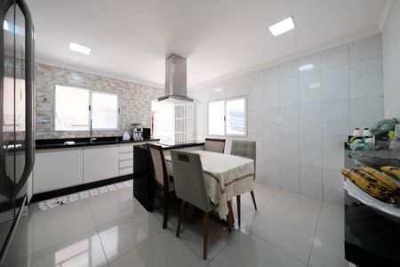 Casa para alugar com 150m², 3 quartos e 2 vagasCozinha