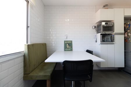 Apartamento para alugar com 72m², 2 quartos e 1 vaga Apartamento para alugar com 72m², 2 quartos e 1 vagaCozinha