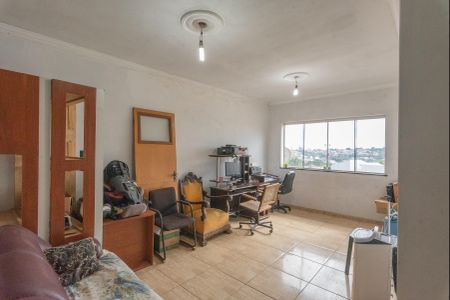Casa à venda com 240m², 3 quartos e 4 vagasSala 2