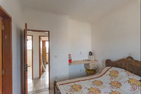 Casa à venda com 240m², 3 quartos e 4 vagasSuíte 2