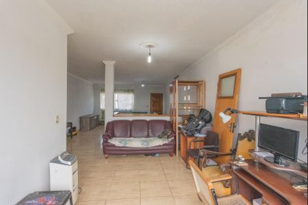 Casa à venda com 240m², 3 quartos e 4 vagasSala 2