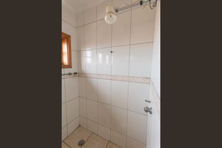 Casa à venda com 240m², 3 quartos e 4 vagasBanheiro da Suíte 2