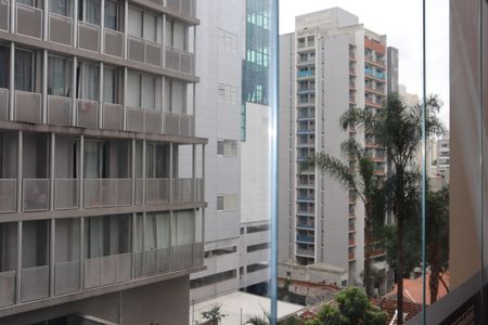 Varanda de kitnet/studio para alugar com 1 quarto, 25m² em Consolação, São Paulo