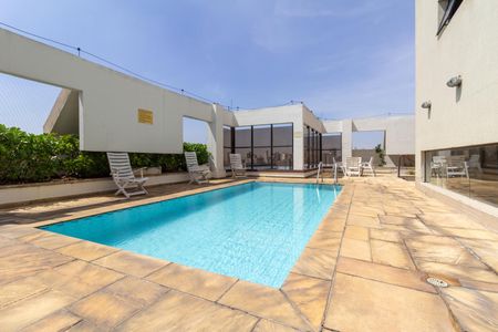 Studio à venda com 40m², 1 quarto e 1 vaga Studio à venda com 40m², 1 quarto e 1 vagaÁrea comum - Piscina