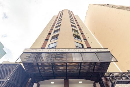 Studio à venda com 40m², 1 quarto e 1 vaga Studio à venda com 40m², 1 quarto e 1 vagaFachada