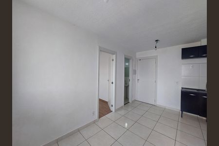 Apartamento para alugar com 36m², 2 quartos e 1 vaga Apartamento para alugar com 36m², 2 quartos e 1 vagaSala
