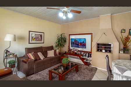 Casa à venda com 155m², 3 quartos e 5 vagas Casa à venda com 155m², 3 quartos e 5 vagasSala