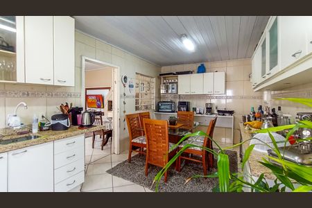 Casa à venda com 155m², 3 quartos e 5 vagas Casa à venda com 155m², 3 quartos e 5 vagasCozinha