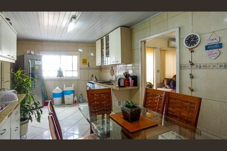 Casa à venda com 155m², 3 quartos e 5 vagas Casa à venda com 155m², 3 quartos e 5 vagasCozinha