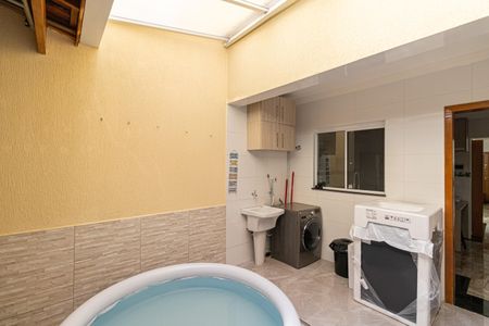 Casa à venda com 82m², 3 quartos e 2 vagasÁrea de Serviço