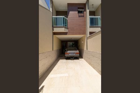 Casa à venda com 82m², 3 quartos e 2 vagasGaragem