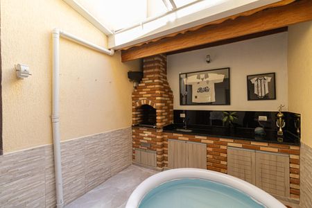 Casa à venda com 82m², 3 quartos e 2 vagasÁrea de Serviço