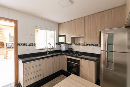 Casa à venda com 82m², 3 quartos e 2 vagasCozinha