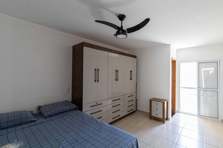 Casa à venda com 82m², 3 quartos e 2 vagasSuíte