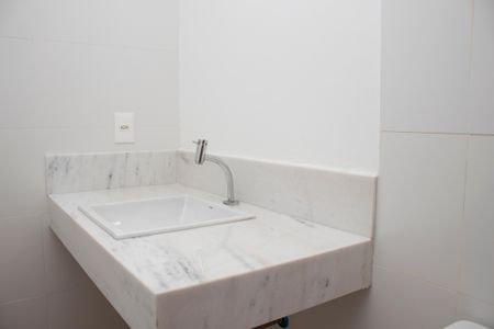 Apartamento à venda com 74m², 3 quartos e 2 vagasBanheiro Social