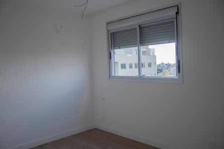 Apartamento à venda com 74m², 3 quartos e 2 vagasSuíte