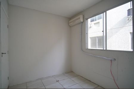 Quarto 1 de apartamento para alugar com 2 quartos, 42m² em Santos Dumont, São Leopoldo