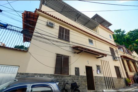 Casa para alugar com 189m², 4 quartos e 1 vagaFachada