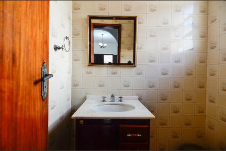 Casa para alugar com 189m², 4 quartos e 1 vagaLavabo