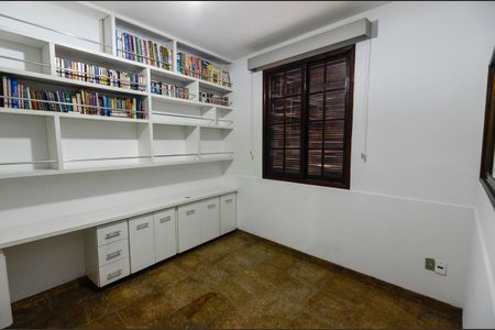 Casa para alugar com 189m², 4 quartos e 1 vagaQuarto 1