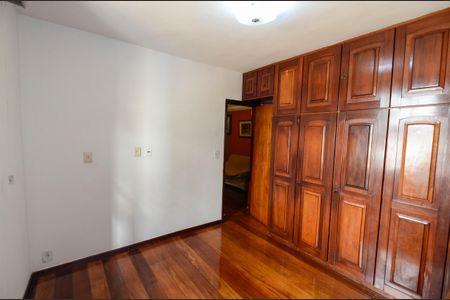 Casa para alugar com 189m², 4 quartos e 1 vagaQuarto 2