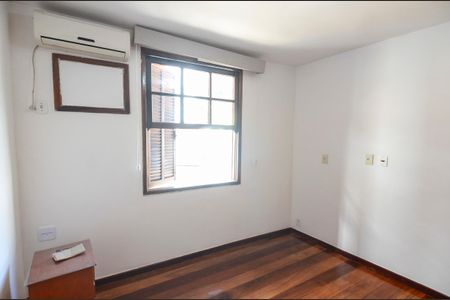 Casa para alugar com 189m², 4 quartos e 1 vagaQuarto 2