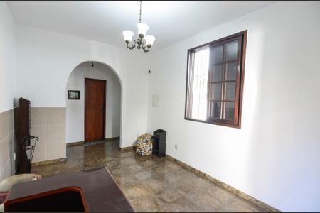 Casa para alugar com 189m², 4 quartos e 1 vagaSala