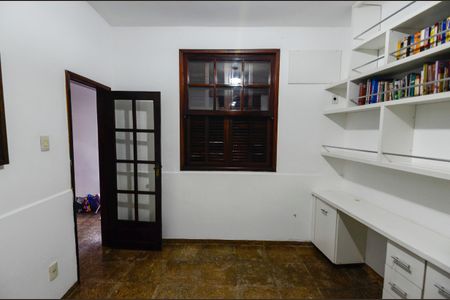 Casa para alugar com 189m², 4 quartos e 1 vagaQuarto 1