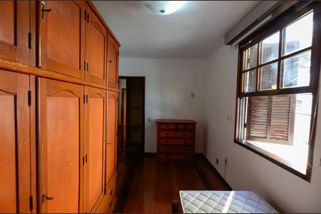 Casa para alugar com 189m², 4 quartos e 1 vagaQuarto 4