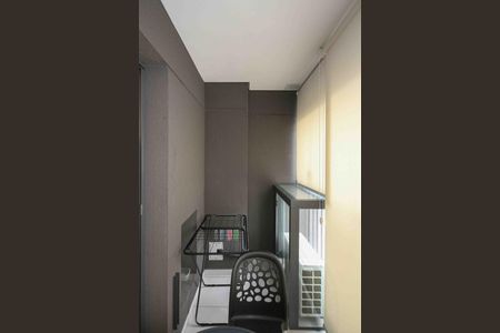 Studio para alugar com 28m², 1 quarto e sem vaga Studio para alugar com 28m², 1 quarto e sem vagaVaranda