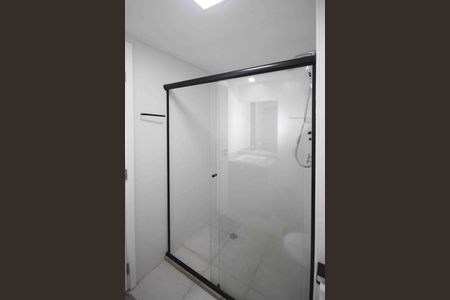 Studio para alugar com 28m², 1 quarto e sem vaga Studio para alugar com 28m², 1 quarto e sem vagaBanheiro