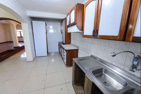 Casa para alugar com 215m², 3 quartos e 4 vagas Casa para alugar com 215m², 3 quartos e 4 vagasCozinha
