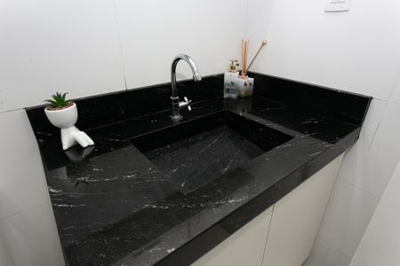 Apartamento à venda com 85m², 2 quartos e 1 vagaBanheiro da Suíte 1