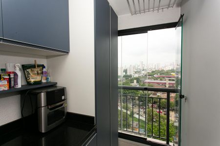 Apartamento à venda com 85m², 2 quartos e 1 vagaÁrea de Serviço