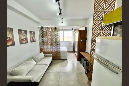 Studio à venda com 24m², 1 quarto e sem vaga Studio à venda com 24m², 1 quarto e sem vagaSala