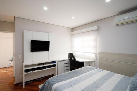 Casa de condomínio à venda com 450m², 4 quartos e 6 vagas Casa de condomínio à venda com 450m², 4 quartos e 6 vagasSuíte 3