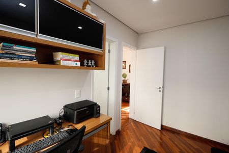 Casa de condomínio à venda com 450m², 4 quartos e 6 vagas Casa de condomínio à venda com 450m², 4 quartos e 6 vagasSuíte 4