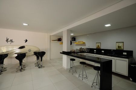 Casa de condomínio à venda com 450m², 4 quartos e 6 vagas Casa de condomínio à venda com 450m², 4 quartos e 6 vagasGaragem