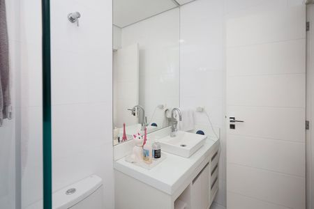 Casa de condomínio à venda com 450m², 4 quartos e 6 vagas Casa de condomínio à venda com 450m², 4 quartos e 6 vagasBanheiro da Suíte 4