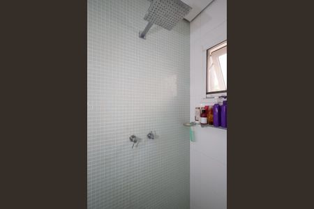 Casa de condomínio à venda com 450m², 4 quartos e 6 vagas Casa de condomínio à venda com 450m², 4 quartos e 6 vagasBanheiro da Suíte 1