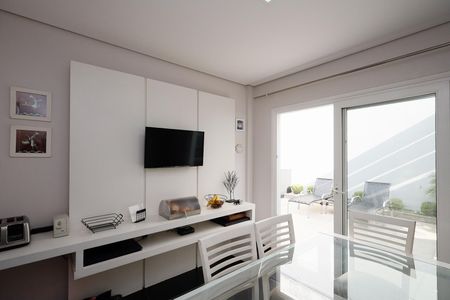 Casa de condomínio à venda com 450m², 4 quartos e 6 vagas Casa de condomínio à venda com 450m², 4 quartos e 6 vagasSala de Jantar