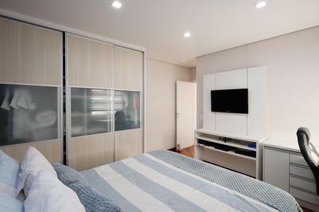 Casa de condomínio à venda com 450m², 4 quartos e 6 vagas Casa de condomínio à venda com 450m², 4 quartos e 6 vagasSuíte 3