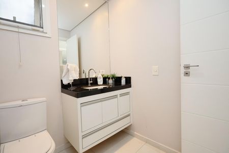 Casa de condomínio à venda com 450m², 4 quartos e 6 vagas Casa de condomínio à venda com 450m², 4 quartos e 6 vagasLavabo 3