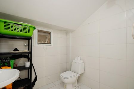 Casa de condomínio à venda com 450m², 4 quartos e 6 vagas Casa de condomínio à venda com 450m², 4 quartos e 6 vagasBanheiro da Suíte 5