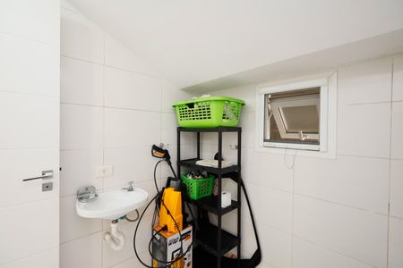 Casa de condomínio à venda com 450m², 4 quartos e 6 vagas Casa de condomínio à venda com 450m², 4 quartos e 6 vagasBanheiro da Suíte 5