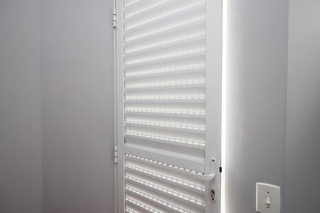 Casa de condomínio à venda com 450m², 4 quartos e 6 vagas Casa de condomínio à venda com 450m², 4 quartos e 6 vagasLavabo 2