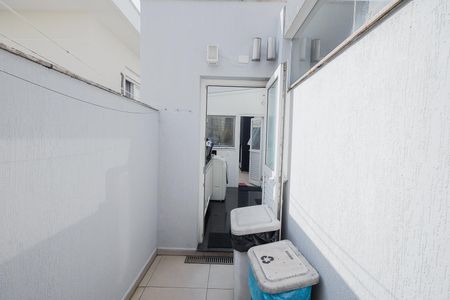 Casa de condomínio à venda com 450m², 4 quartos e 6 vagas Casa de condomínio à venda com 450m², 4 quartos e 6 vagasÁrea de Serviço